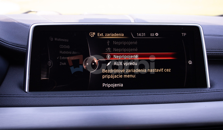 BMW X6 xDrive 30d Mpacket, nové komplet rozvody, LED svetlá, Harman, šíber, HUD, ŤZ