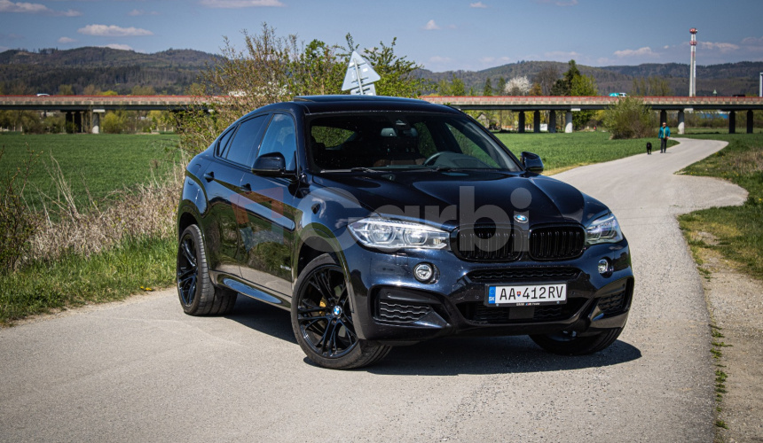 BMW X6 xDrive 30d Mpacket, nové komplet rozvody, LED svetlá, Harman, šíber, HUD, ŤZ