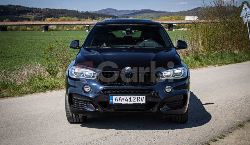 BMW X6 xDrive 30d Mpacket, nové komplet rozvody, LED svetlá, Harman, šíber, HUD, ŤZ