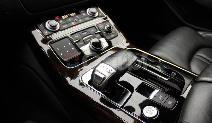 Audi A8 3.0 TDI V6 DPF clean diesel quattro tiptronic