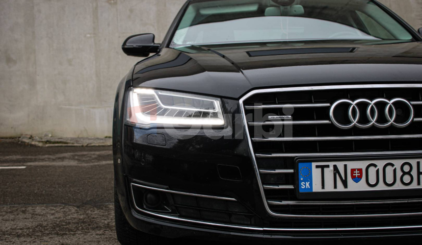 Audi A8 3.0 TDI V6 DPF clean diesel quattro tiptronic