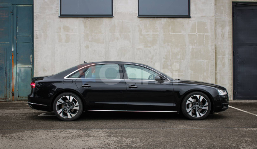 Audi A8 3.0 TDI V6 DPF clean diesel quattro tiptronic