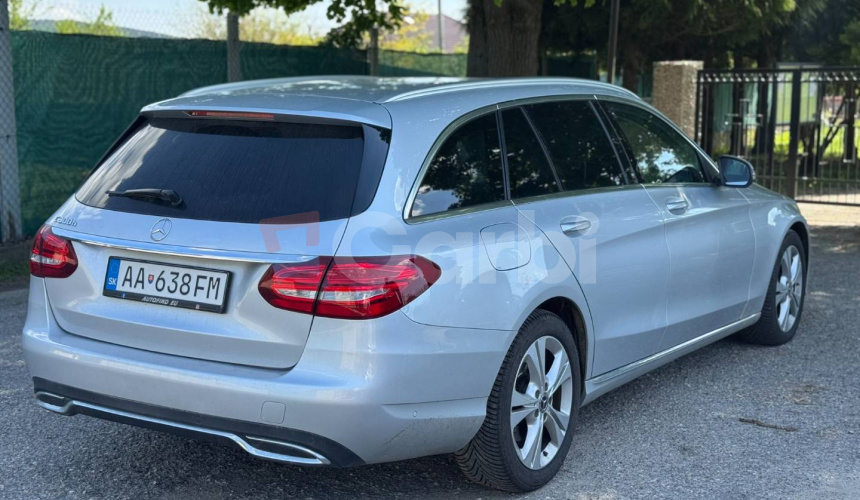 Mercedes-Benz C trieda Kombi 300 d A/T