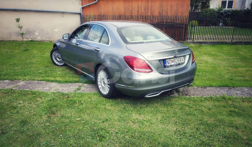 Mercedes-Benz C trieda Sedan 180 A/T