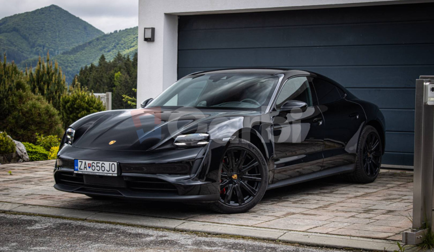 Porsche Taycan S, 1. Majiteľ, Slovenské, Bicolor interiér, Sport Chrono Packet, DPH