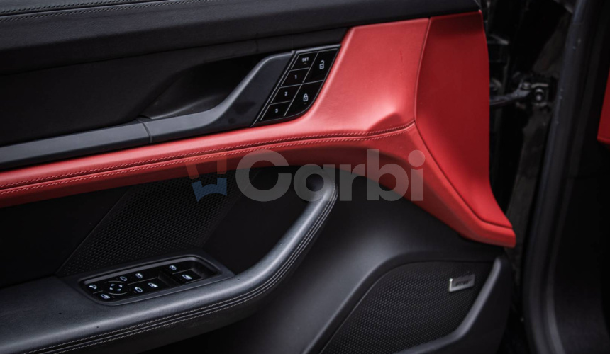 Porsche Taycan S, 1. Majiteľ, Slovenské, Bicolor interiér, Sport Chrono Packet, DPH