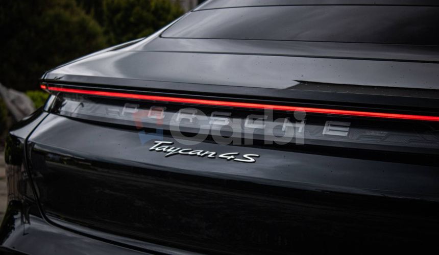 Porsche Taycan S, 1. Majiteľ, Slovenské, Bicolor interiér, Sport Chrono Packet, DPH