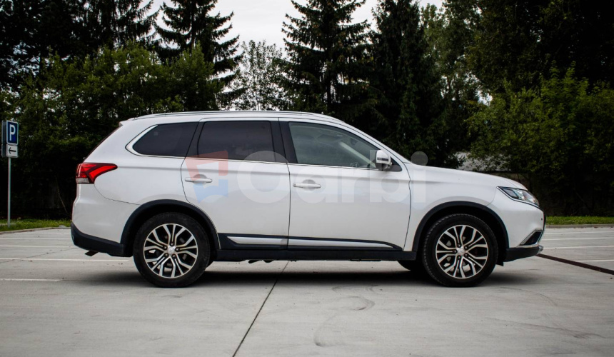 Mitsubishi Outlander 2.2 DI-D Instyle, 110kW, M6, 5d., 7-miestne