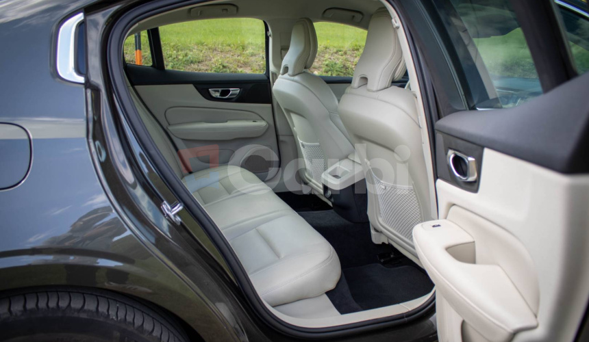 Volvo S60 B5 Inscription 4x4 A/T, 184kW, Slovenské