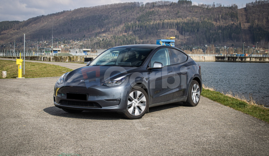 Tesla Model Y Long Range Nelakované, Ryzen, vyhrievaný volant, stierače, DPH