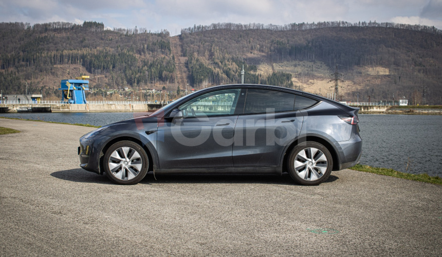 Tesla Model Y Long Range Nelakované, Ryzen, vyhrievaný volant, stierače, DPH