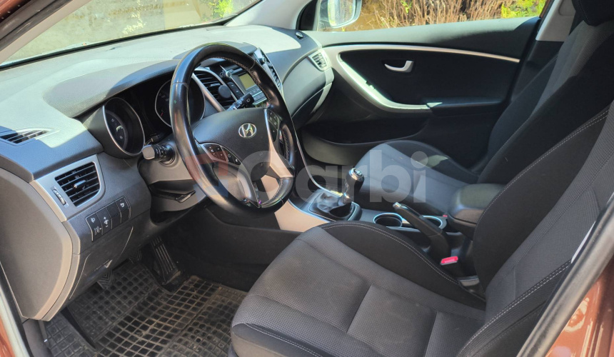 Hyundai i30 CW 1.6i MPI 16V DOHC Family