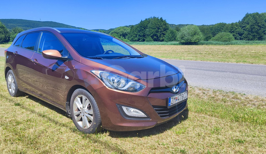 Hyundai i30 CW 1.6i MPI 16V DOHC Family