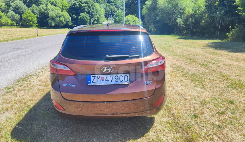 Hyundai i30 CW 1.6i MPI 16V DOHC Family