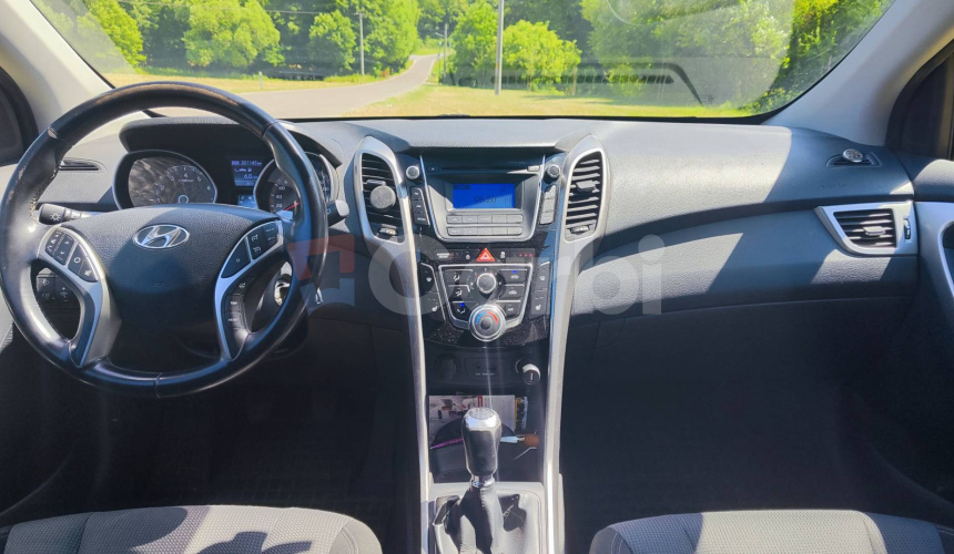 Hyundai i30 CW 1.6i MPI 16V DOHC Family