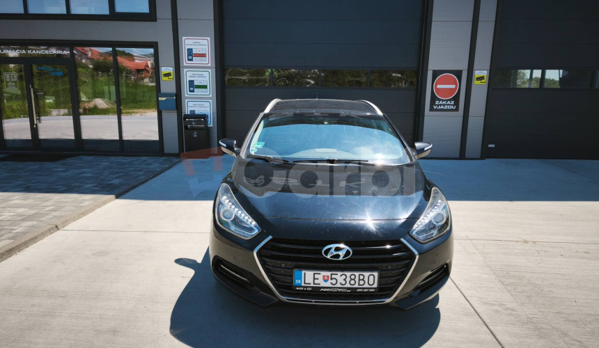 Hyundai i40 CW 1.7 CRDi HP Business A/T
