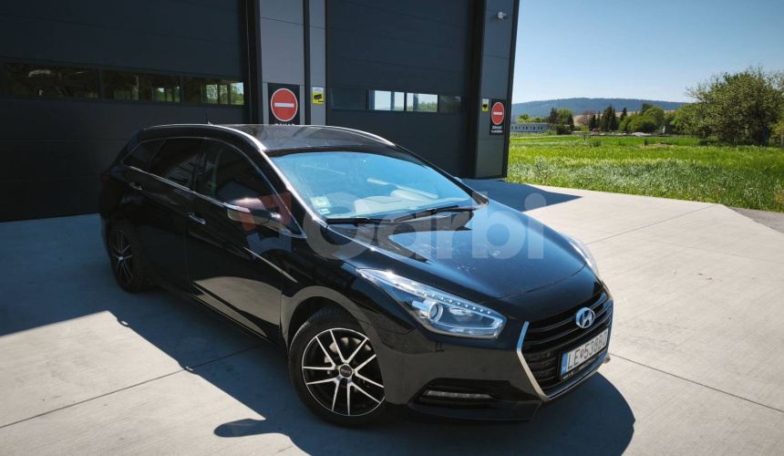 Hyundai i40 CW 1.7 CRDi HP Business A/T