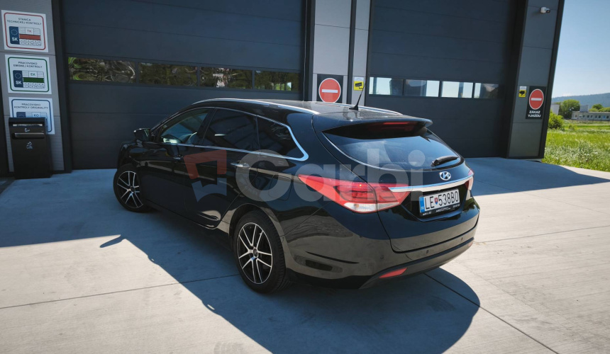 Hyundai i40 CW 1.7 CRDi HP Business A/T