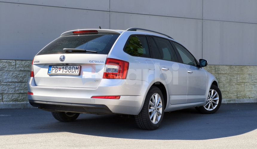 Škoda Octavia Combi 2.0 TDI 4x4 DSG Ambiente