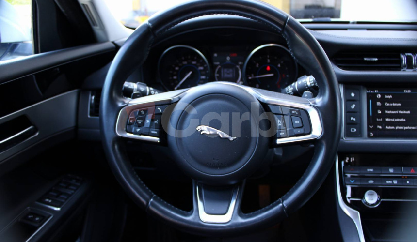 Jaguar XF Sportbrake 2.0D I4 180k Portfolio RWD Auto