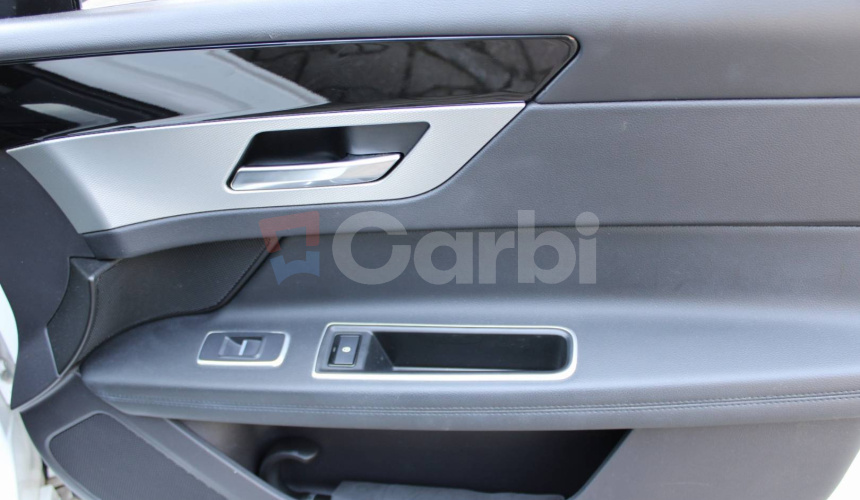Jaguar XF Sportbrake 2.0D I4 180k Portfolio RWD Auto