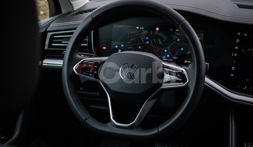 Volkswagen Touareg 3.0 V6 TDI 210kW, Masáž, Webasto, HUD, nočné videnie, softclose, ťažné