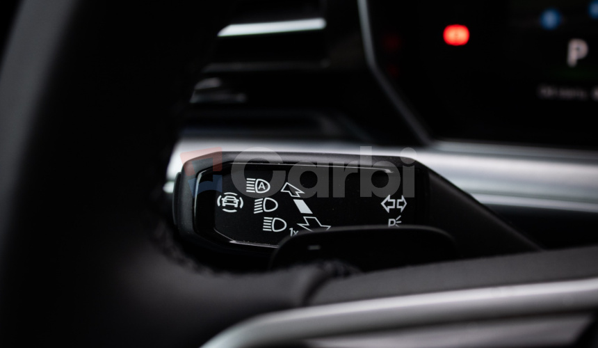 Volkswagen Touareg 3.0 V6 TDI 210kW, Masáž, Webasto, HUD, nočné videnie, softclose, ťažné