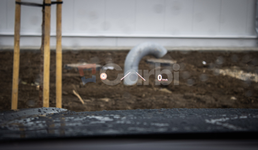 Volkswagen Touareg 3.0 V6 TDI 210kW, Masáž, Webasto, HUD, nočné videnie, softclose, ťažné