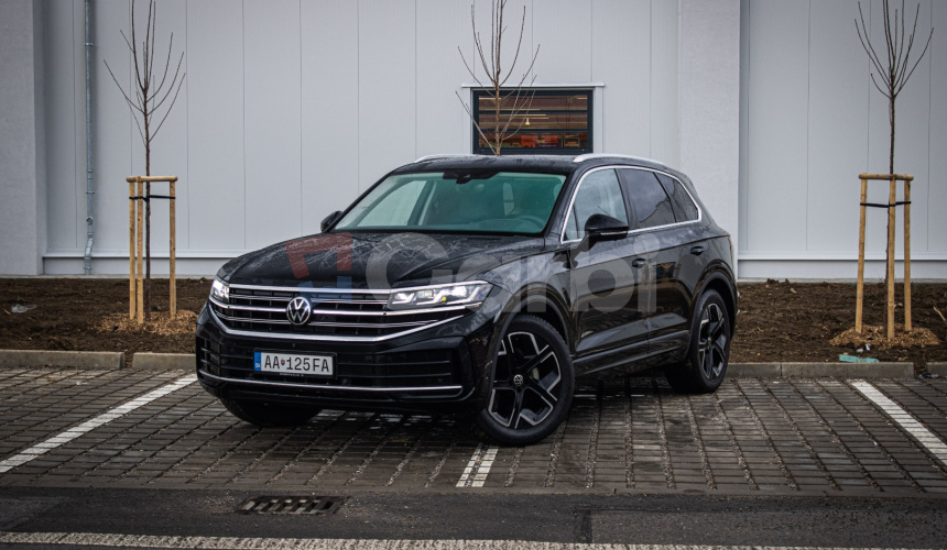 Volkswagen Touareg 3.0 V6 TDI 210kW, Masáž, Webasto, HUD, nočné videnie, softclose, ťažné