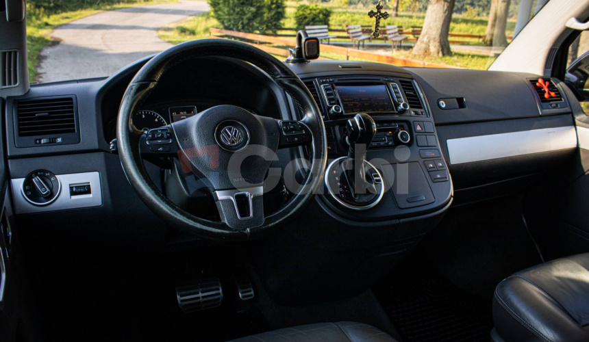 Volkswagen T5 Multivan 2.0 BiTDI DSG, Webasto, Po veľkom servise za 5 000