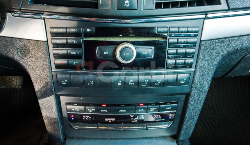 Mercedes-Benz E trieda Kabriolet 250 CGI Blue 5st. Automat Benzín