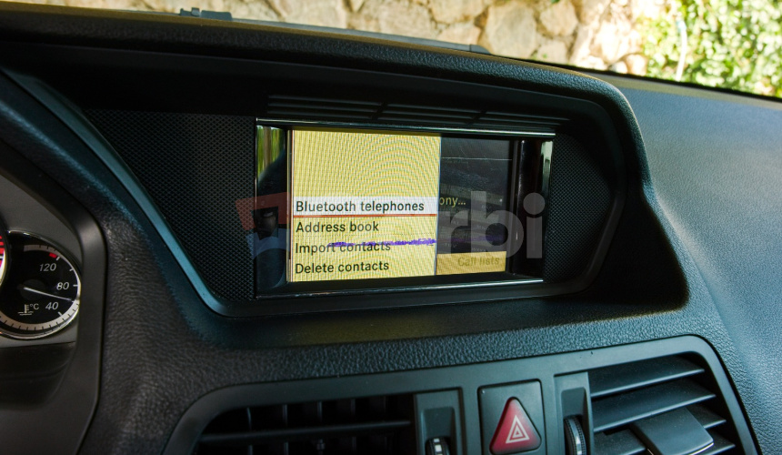 Mercedes-Benz E trieda Kabriolet 250 CGI Blue 5st. Automat Benzín