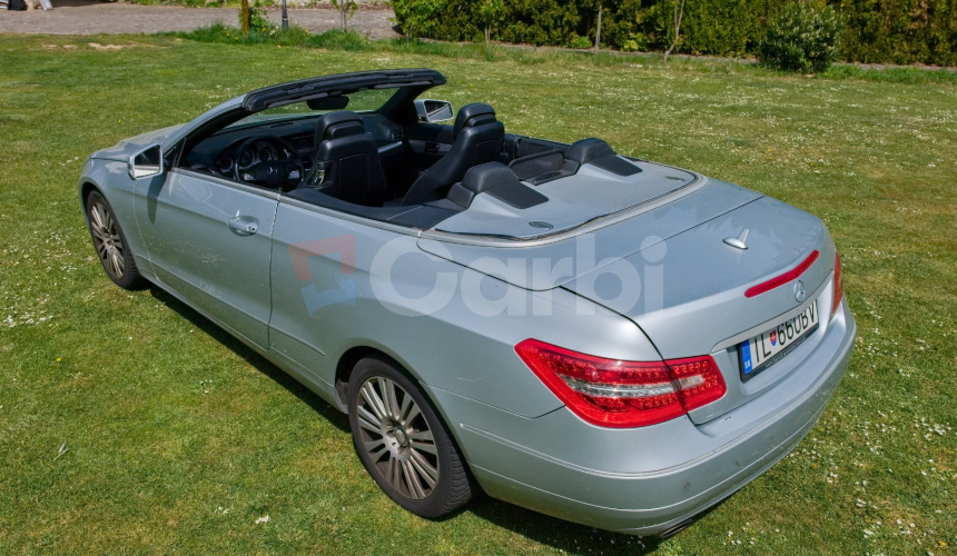 Mercedes-Benz E trieda Kabriolet 250 CGI Blue 5st. Automat Benzín