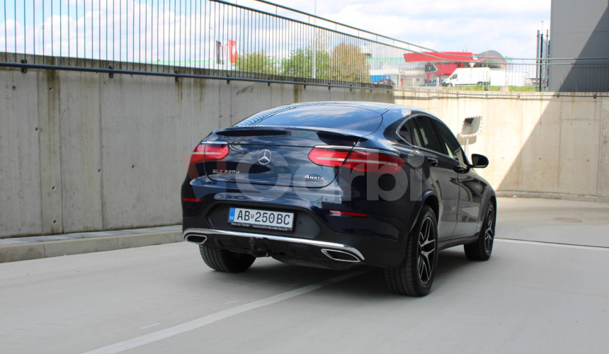Mercedes-Benz GLC Kupé 220d 4MATIC A/T AMG-line