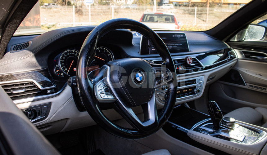 BMW 730d Masáž, Bowers & willkins, Laser svetlá, Head-up