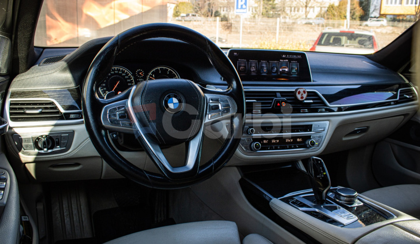 BMW 730d Masáž, Bowers & willkins, Laser svetlá, Head-up