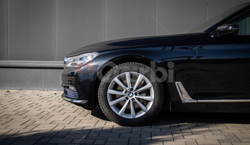 BMW 730d Masáž, Bowers & willkins, Laser svetlá, Head-up