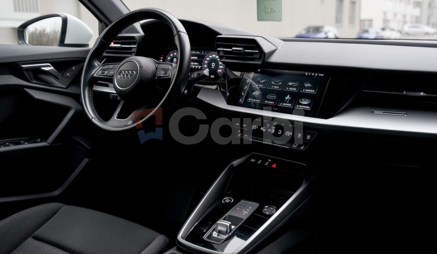 Audi A3 35 1.5 TFSI mHEV S line S tronic