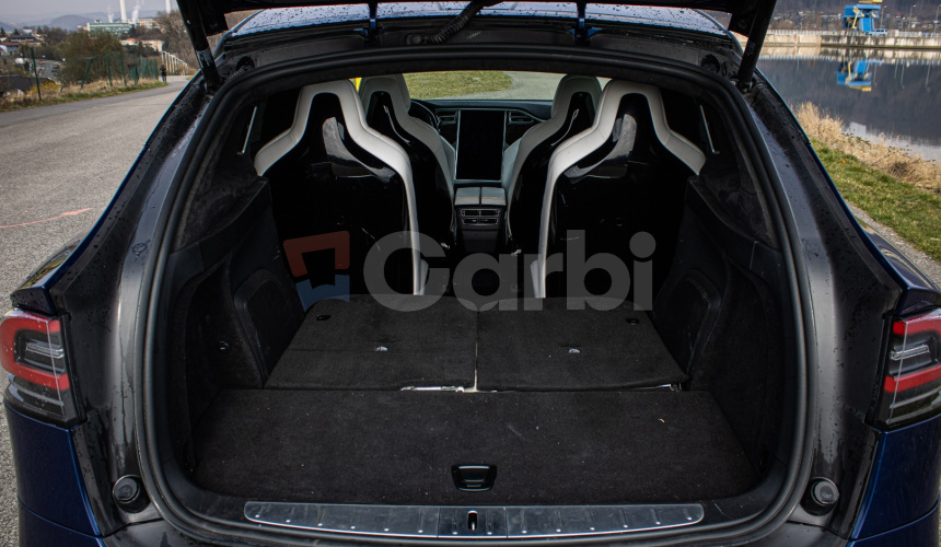Tesla Model X 75D Free Supercharging SC01, 6 miestna, Ťažné, TOP konfigurácia