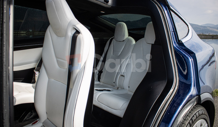 Tesla Model X 75D Free Supercharging SC01, 6 miestna, Ťažné, TOP konfigurácia