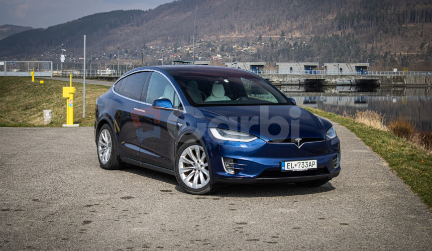 Tesla Model X 75D Free Supercharging SC01, 6 miestna, Ťažné, TOP konfigurácia