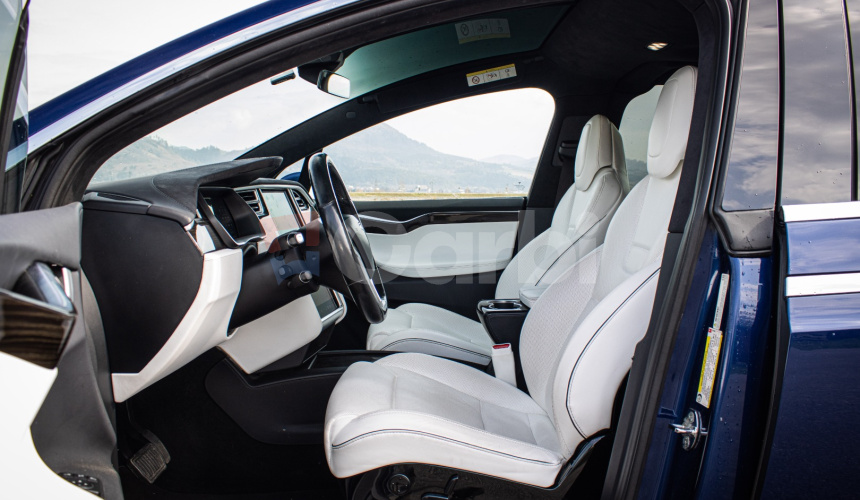 Tesla Model X 75D Free Supercharging SC01, 6 miestna, Ťažné, TOP konfigurácia