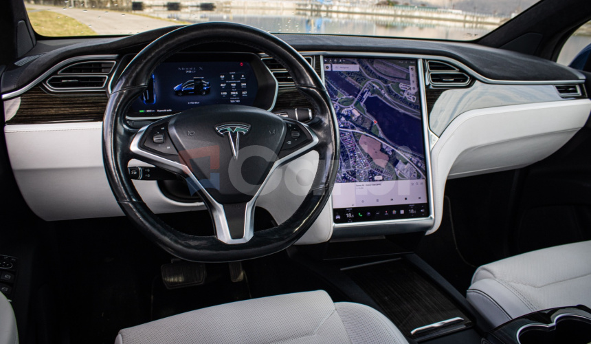Tesla Model X 75D Free Supercharging SC01, 6 miestna, Ťažné, TOP konfigurácia