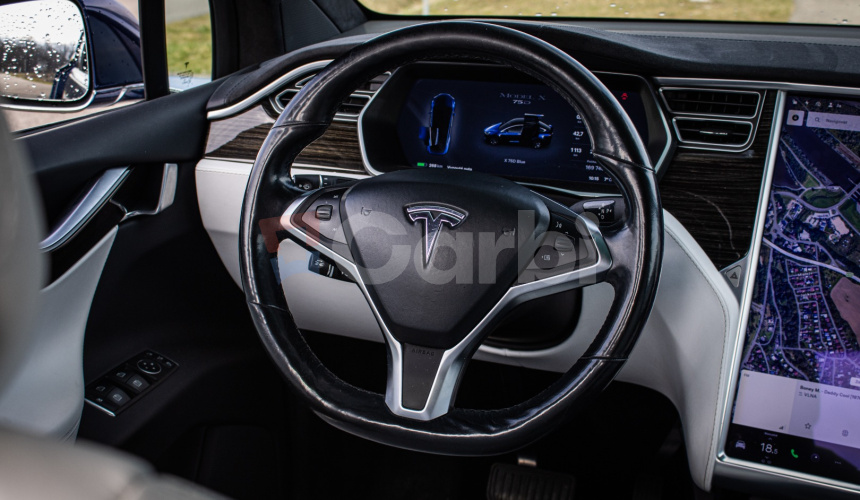 Tesla Model X 75D Free Supercharging SC01, 6 miestna, Ťažné, TOP konfigurácia