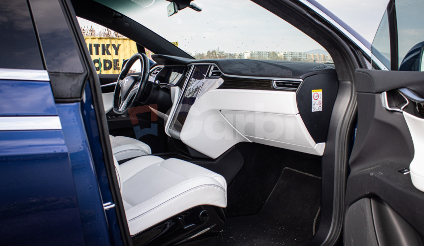Tesla Model X 75D Free Supercharging SC01, 6 miestna, Ťažné, TOP konfigurácia
