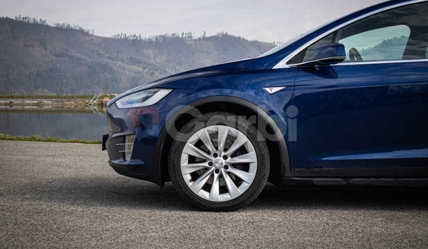 Tesla Model X 75D Free Supercharging SC01, 6 miestna, Ťažné, TOP konfigurácia