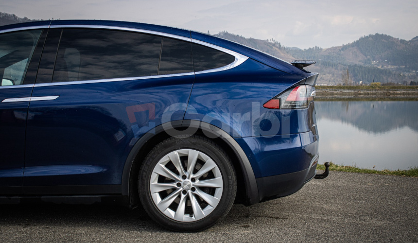 Tesla Model X 75D Free Supercharging SC01, 6 miestna, Ťažné, TOP konfigurácia