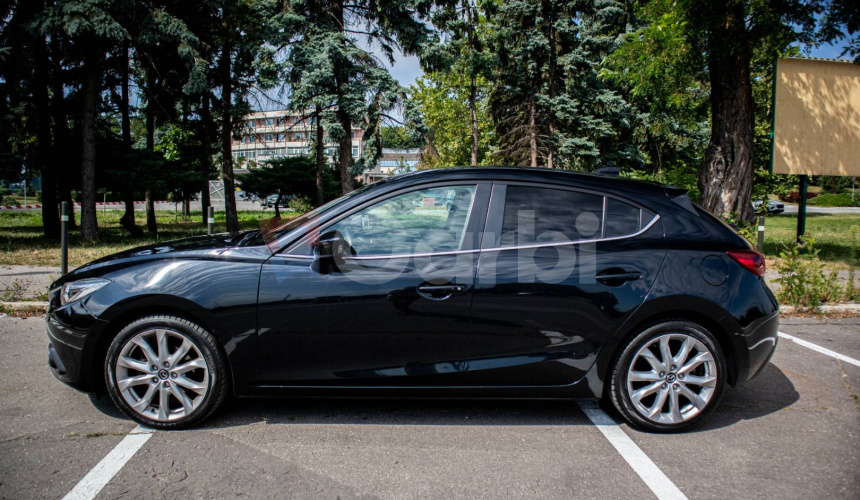 Mazda 3 2.0 Skyactiv -G165 Revolution