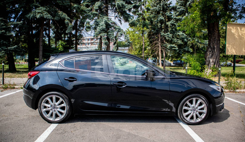 Mazda 3 2.0 Skyactiv -G165 Revolution