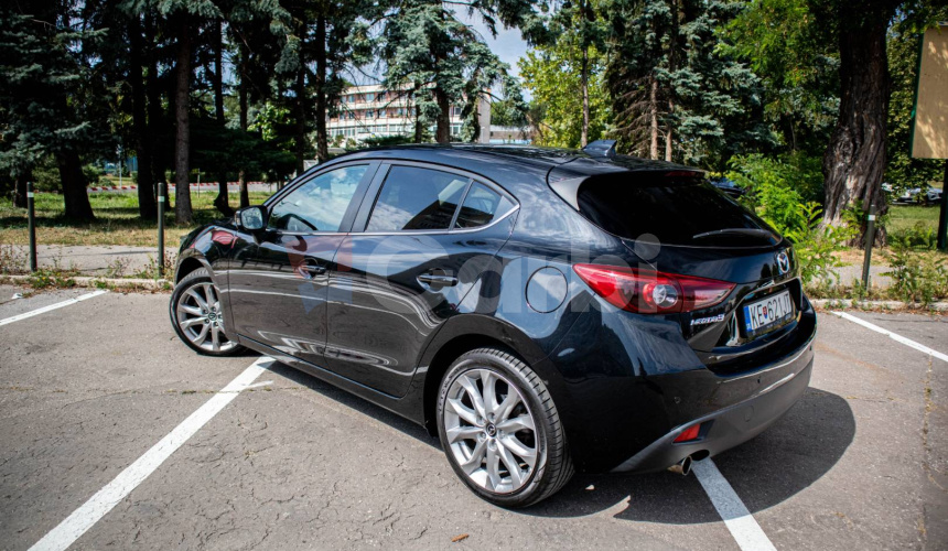 Mazda 3 2.0 Skyactiv -G165 Revolution